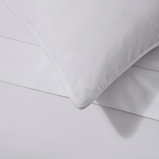 Cambridge Piped Edge Pillowcase and Flat Sheet Bundle - White