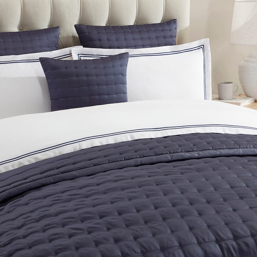 Vienna Bedspread Navy DUSK DUSK Inc