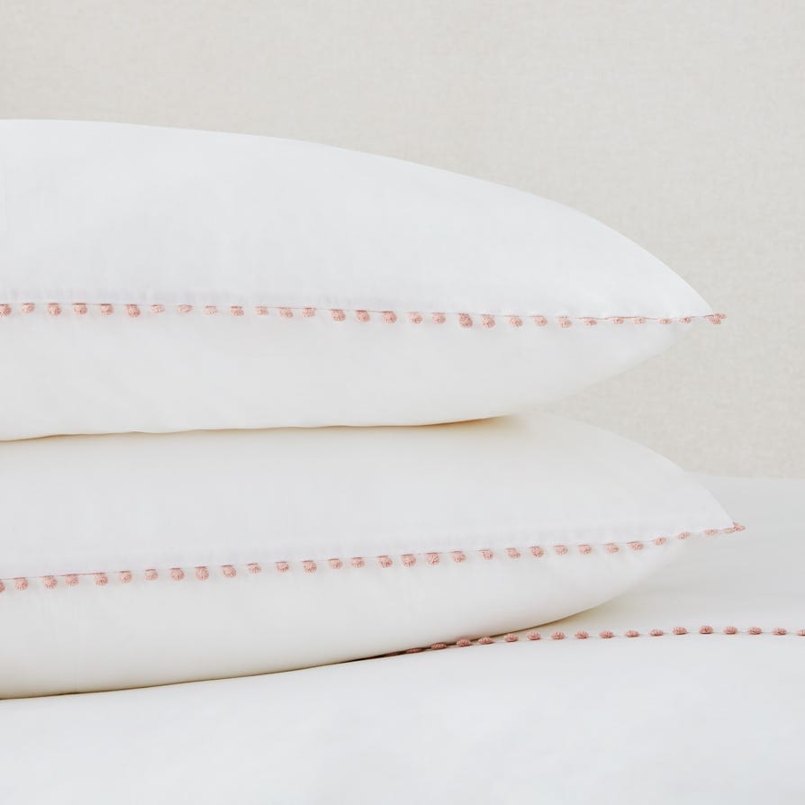 Pair of Girona Pillowcases - 200 TC - Cotton - White/Pink
